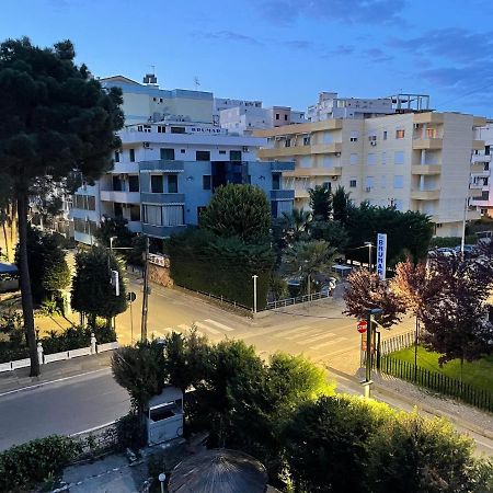 Modern Comfy Apartment With Balcony Durres Exterior photo